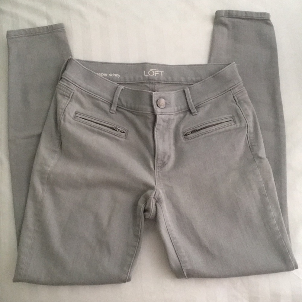 LOFT Light Grey Jeans with Zipper Pockets